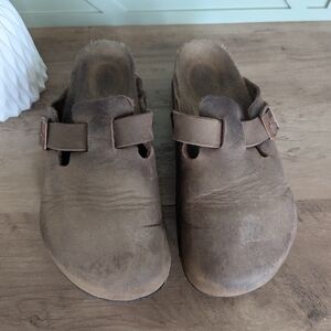 Birkenstock Brown Distressed Leather Clogs with Buckle